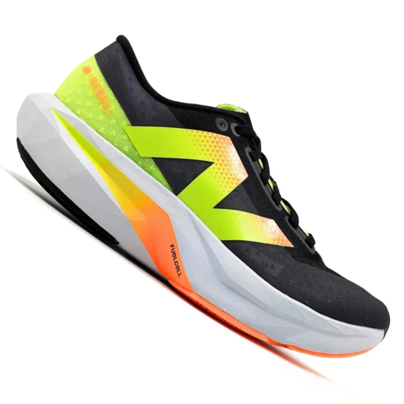Tênis New Balance FuelCell Rebel V4 Preto e Verde
