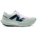 Tênis New Balance FuelCell Rebel V4 Branco e Verde