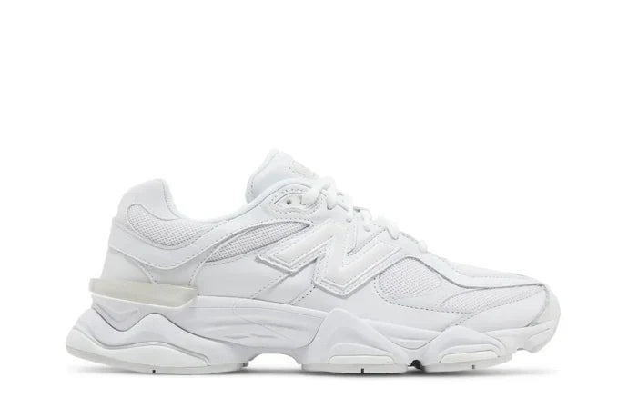 9060 Triple White